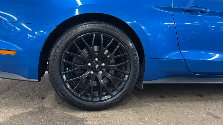 Ford Mustang 5.0 V8 GT 2dr Auto Petrol Coupe